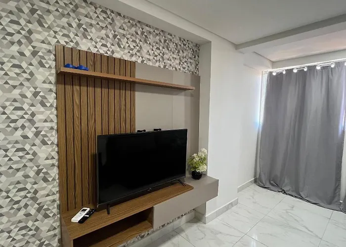 Flats No Makambira Residence